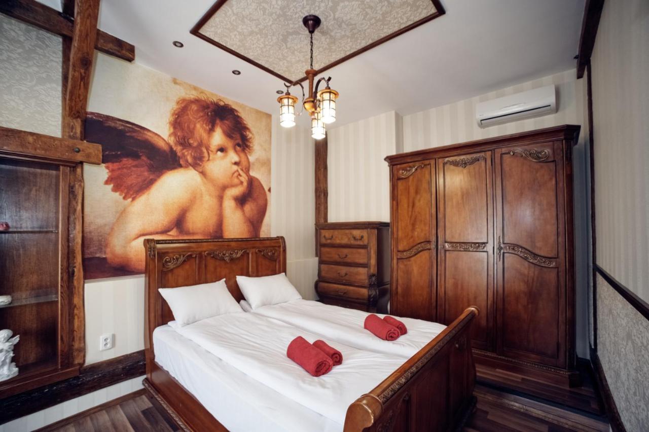The Spirit Of Lviv In The Apartments Екстер'єр фото